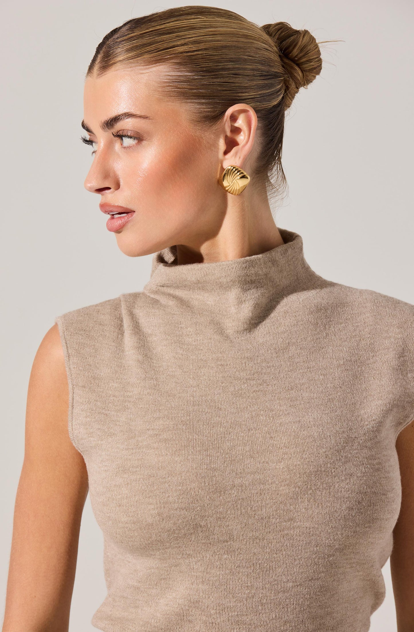 Deora Sleeveless Skirt Set
