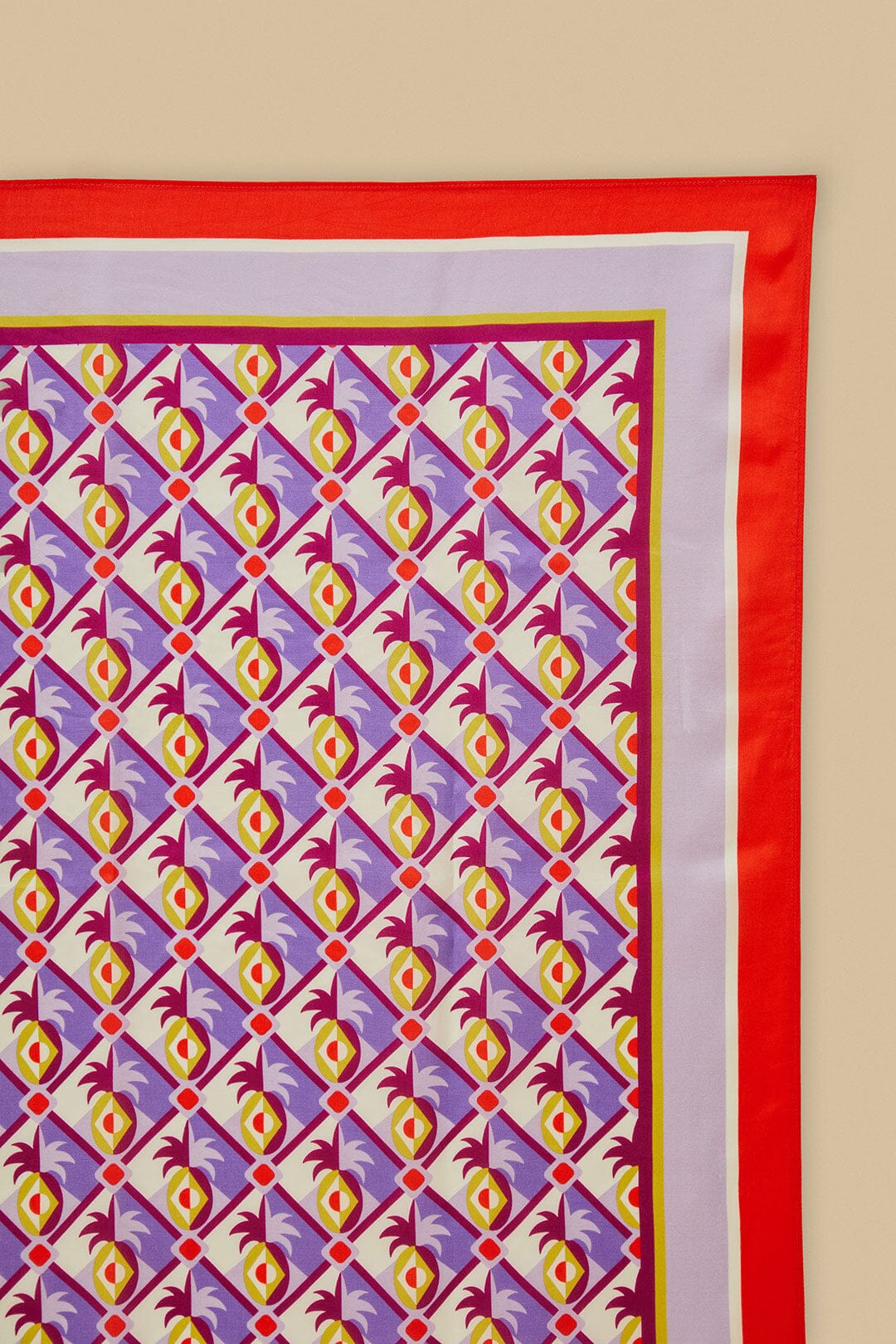 GRAPHIC PINEAPPLE SCARF