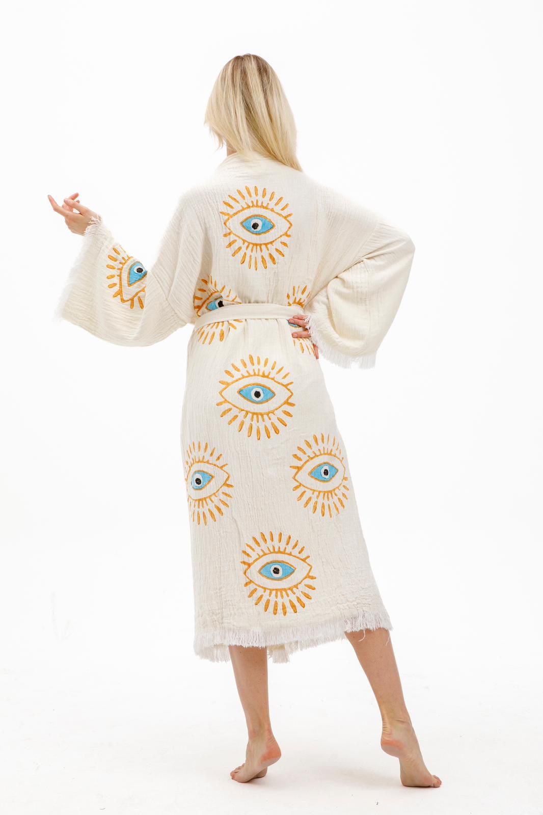 All Eyes on You kimono