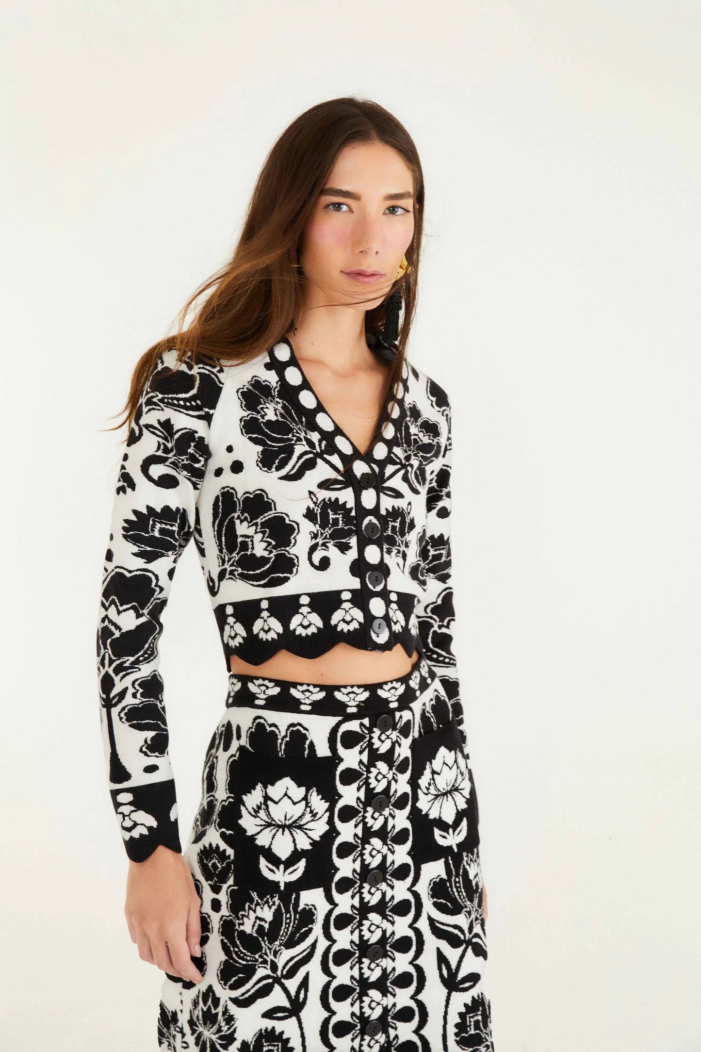 Black & White Floral Arabesque Knit Set