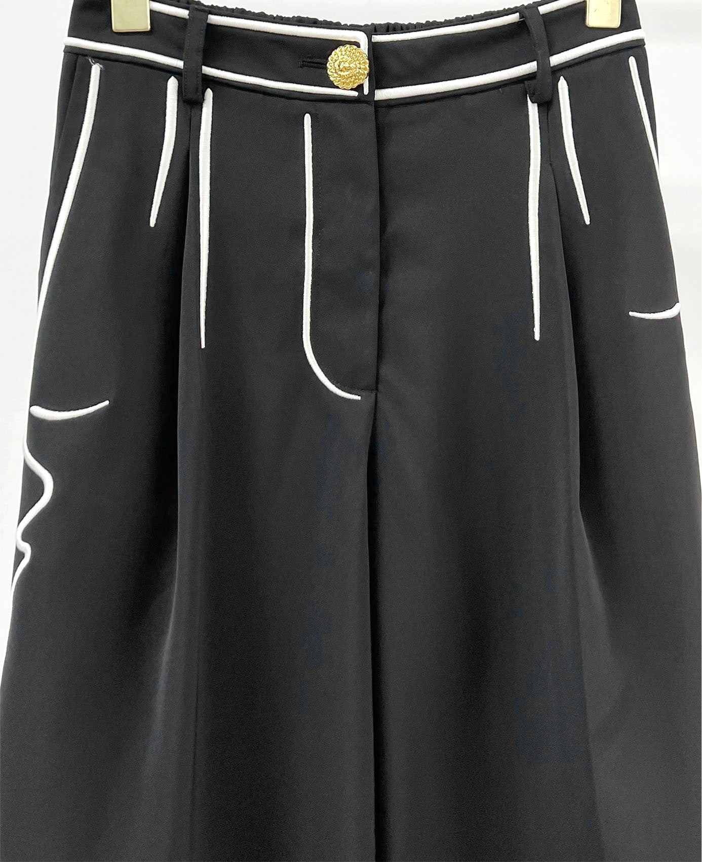 Silhouette Pants-Black