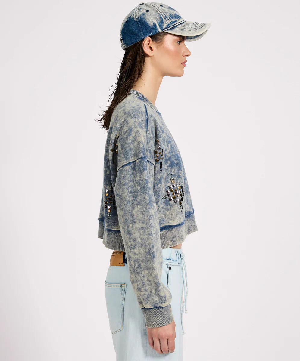 Fleece Cropped Star Studded Sweater - Acid Wash Blue