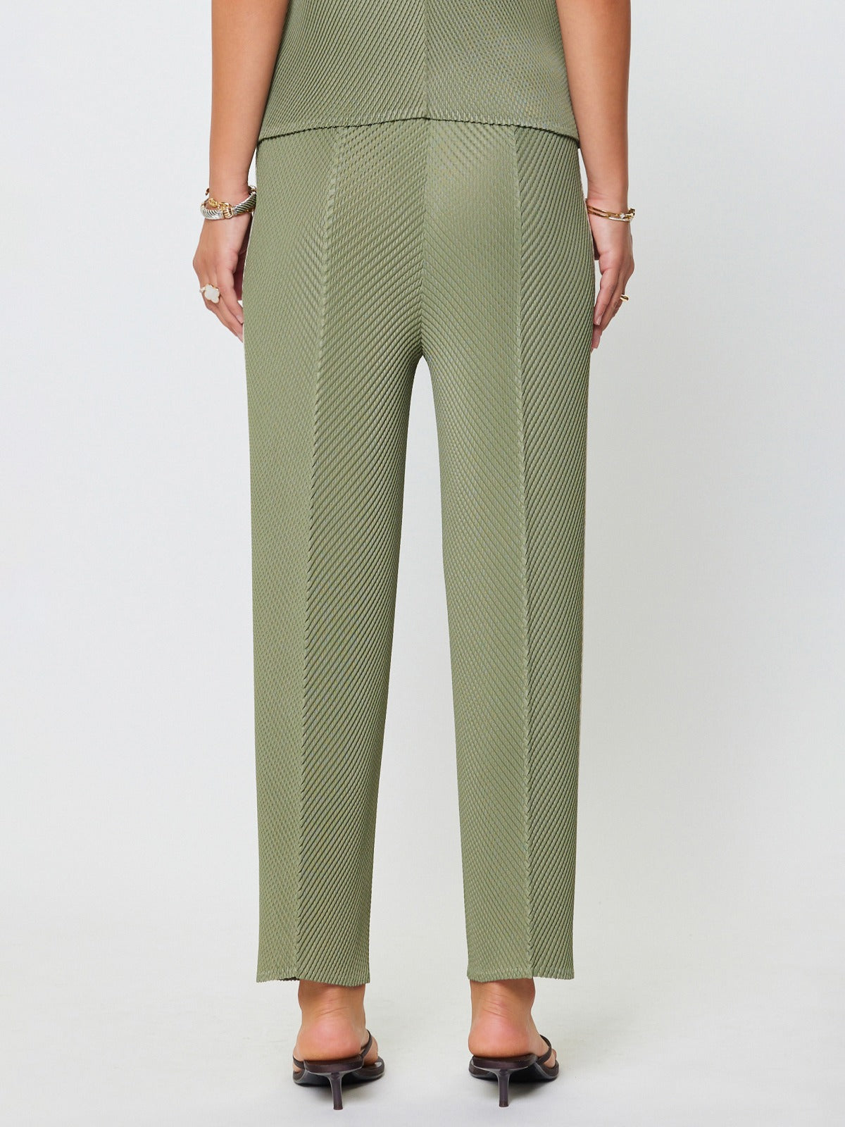 Olive Pleated Contrast Set