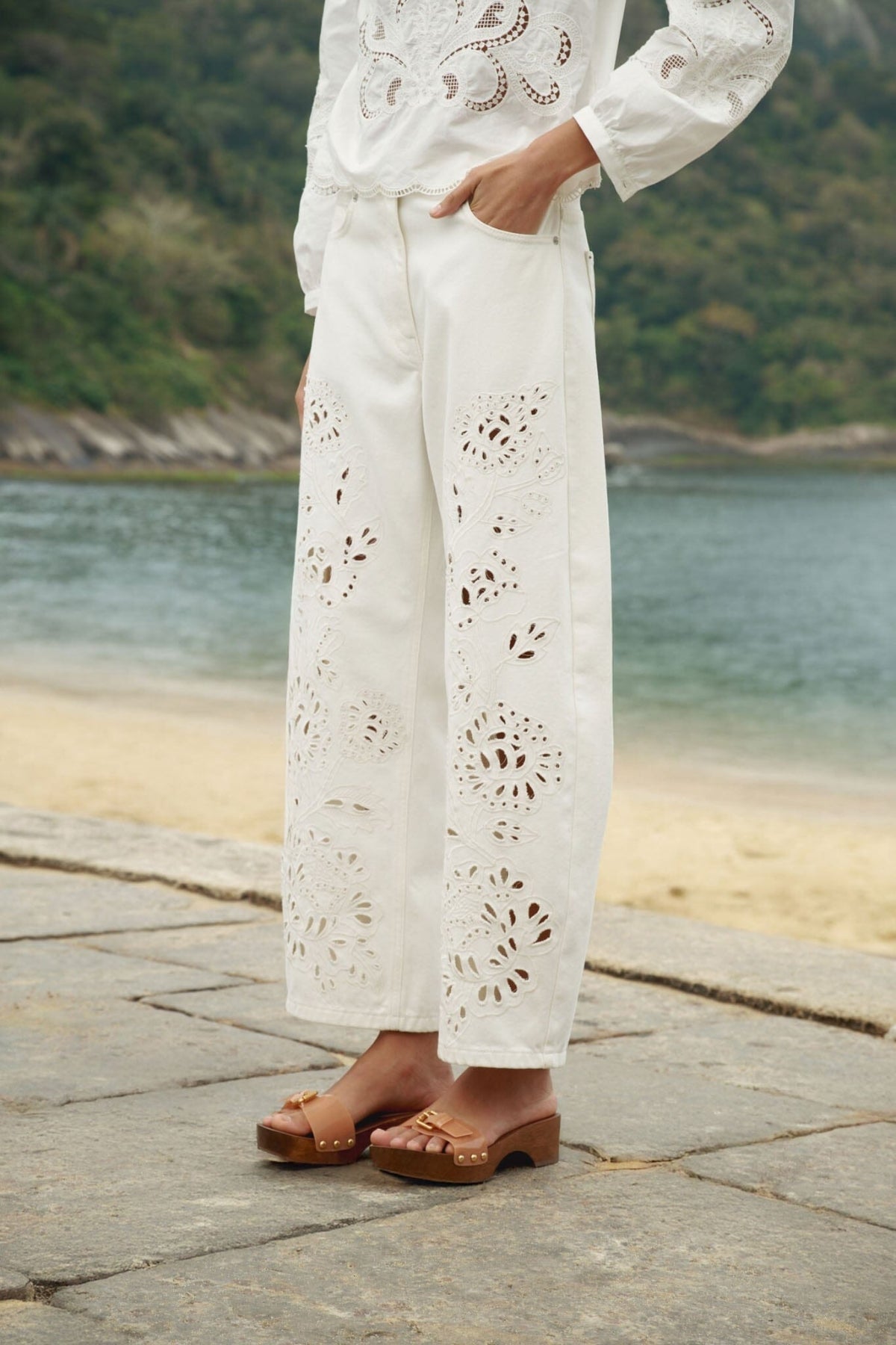 White Richelieu Twill Denim Pants