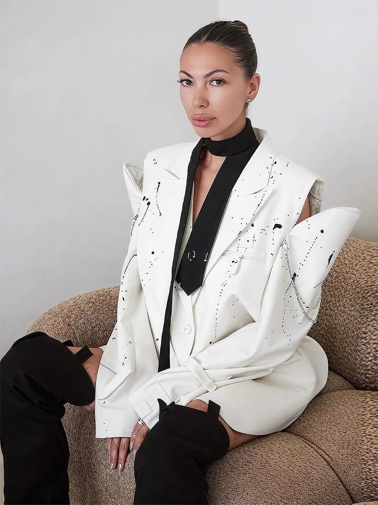 The Edge Cut-Out Shoulder Blazer