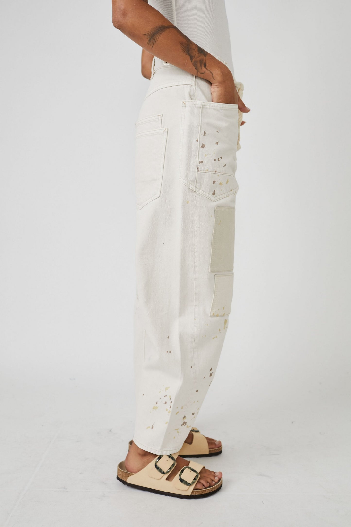 Moxie Low Slung Pull On Barrel Wide Leg-White