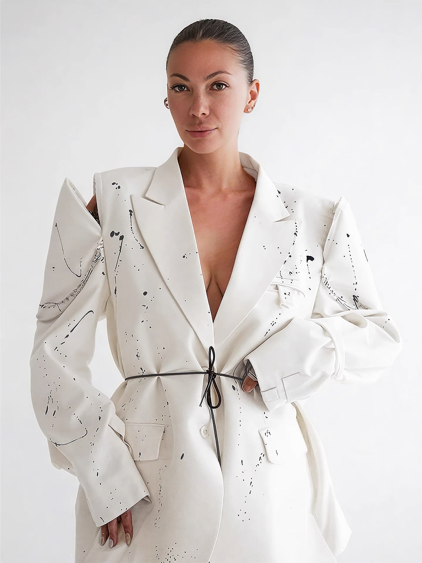 The Edge Cut-Out Shoulder Blazer