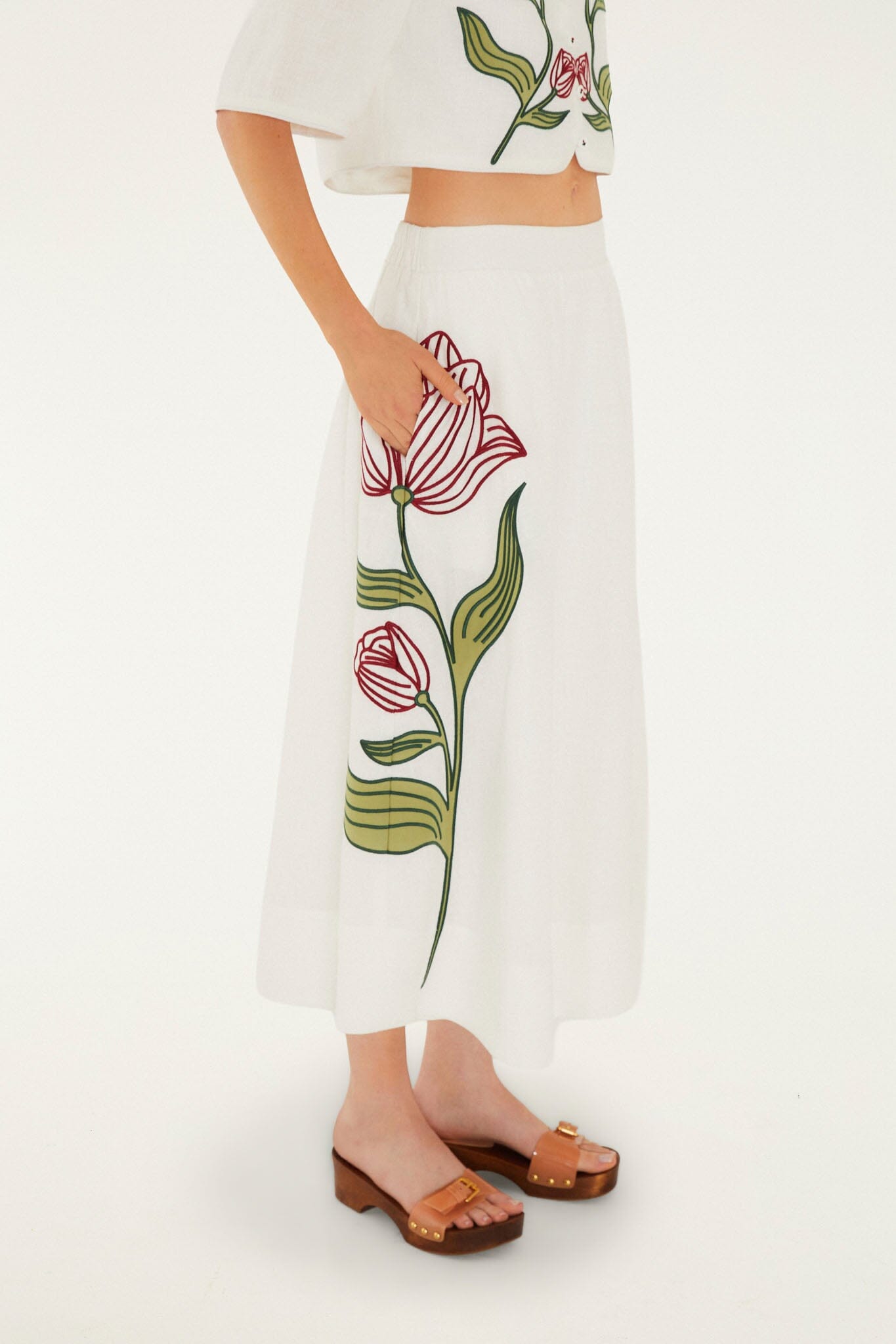 Off-White Flower Embroidered Skirt Set