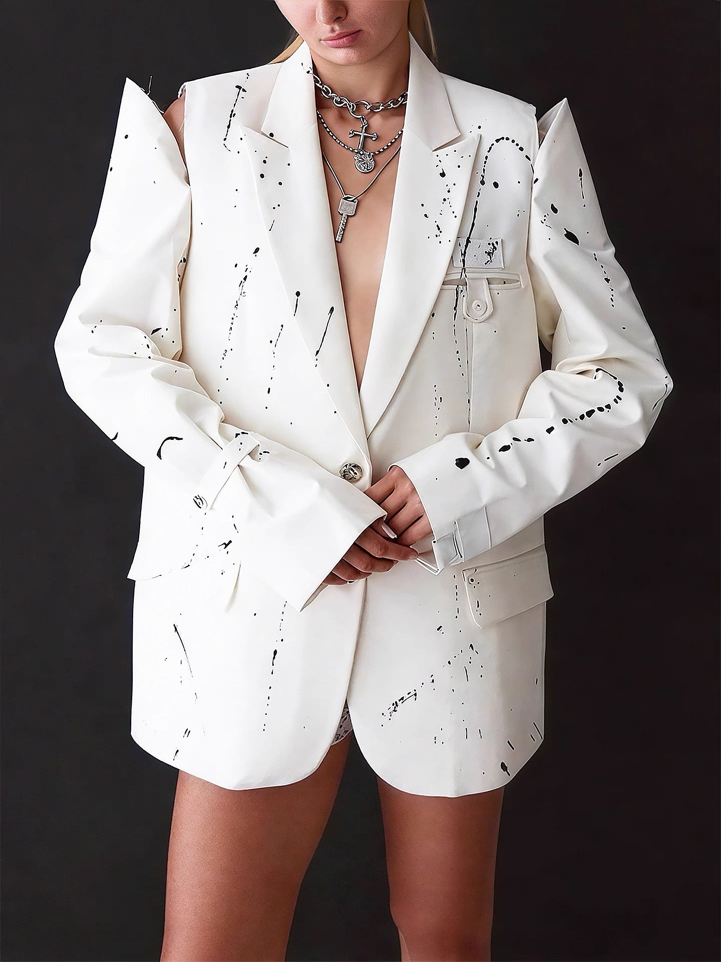 The Edge Cut-Out Shoulder Blazer