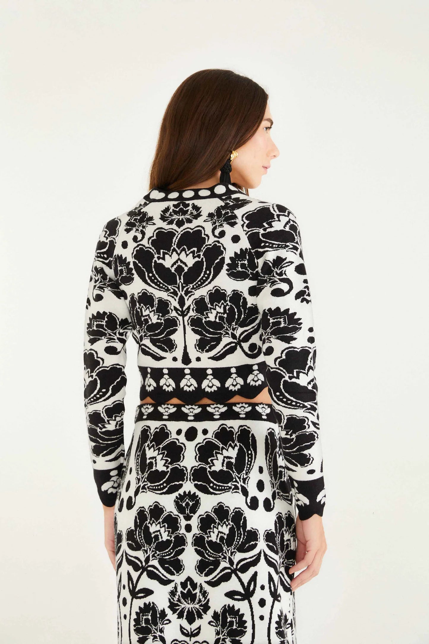 Black & White Floral Arabesque Knit Set