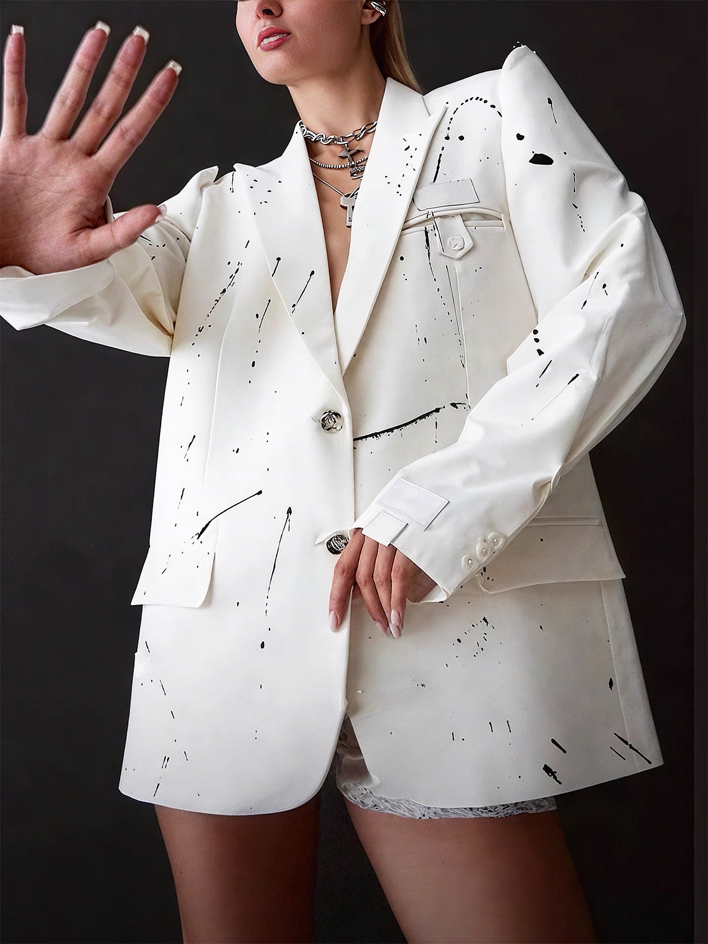 The Edge Cut-Out Shoulder Blazer