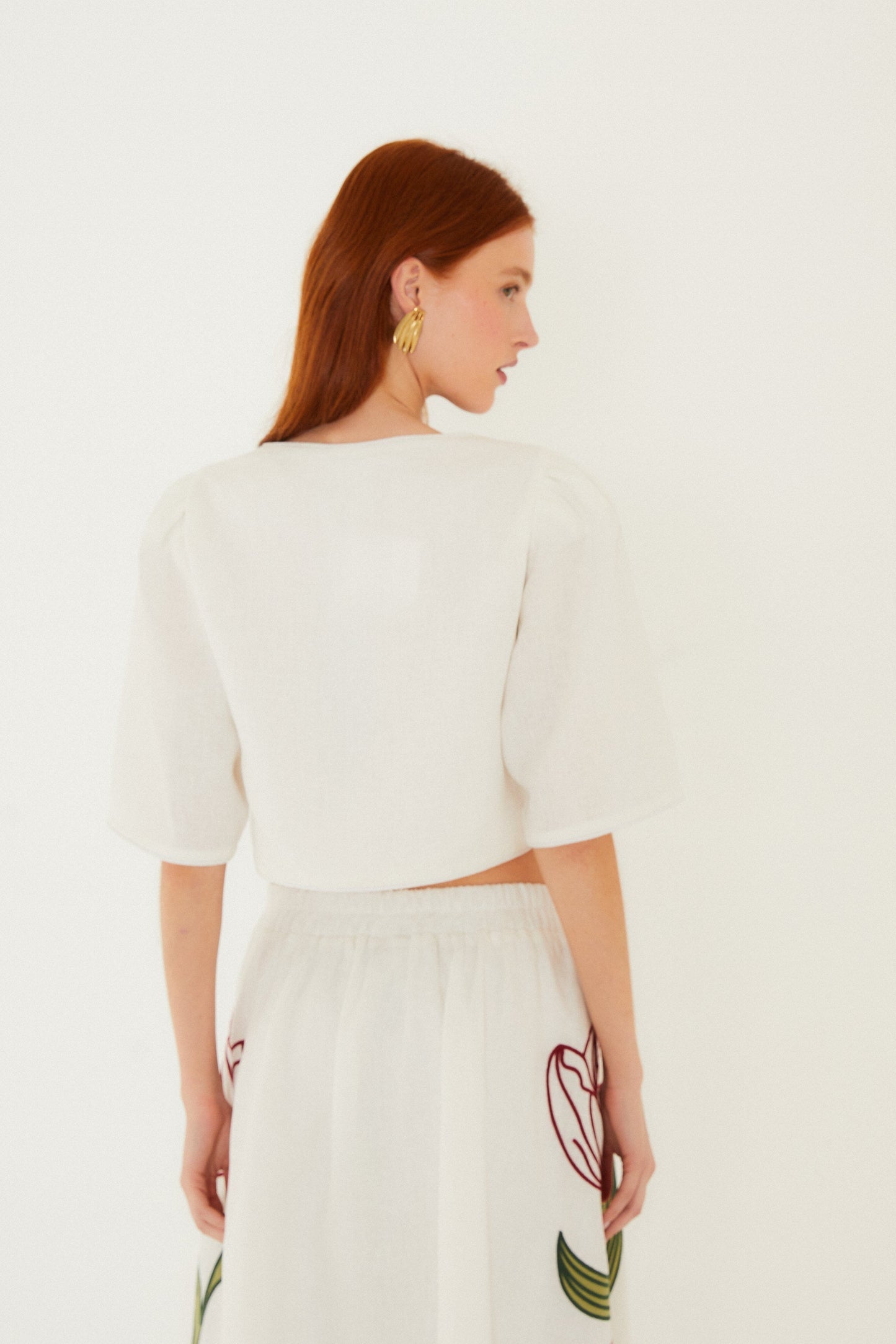 Off-White Flower Embroidered Skirt Set