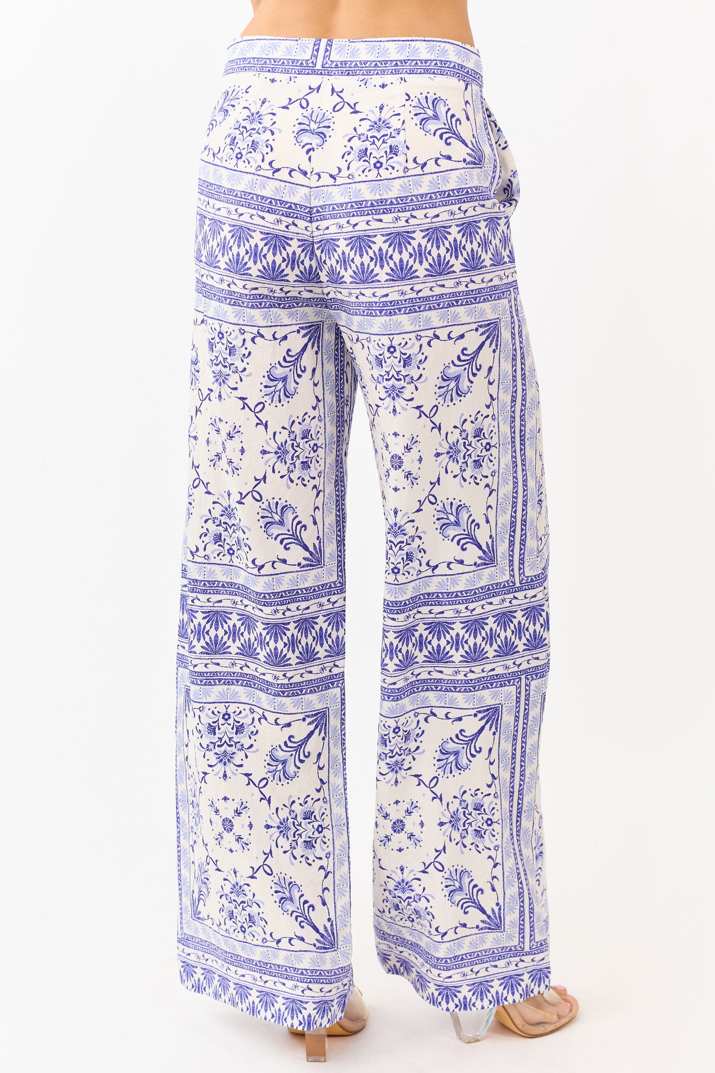 Azure Tile Halter Set