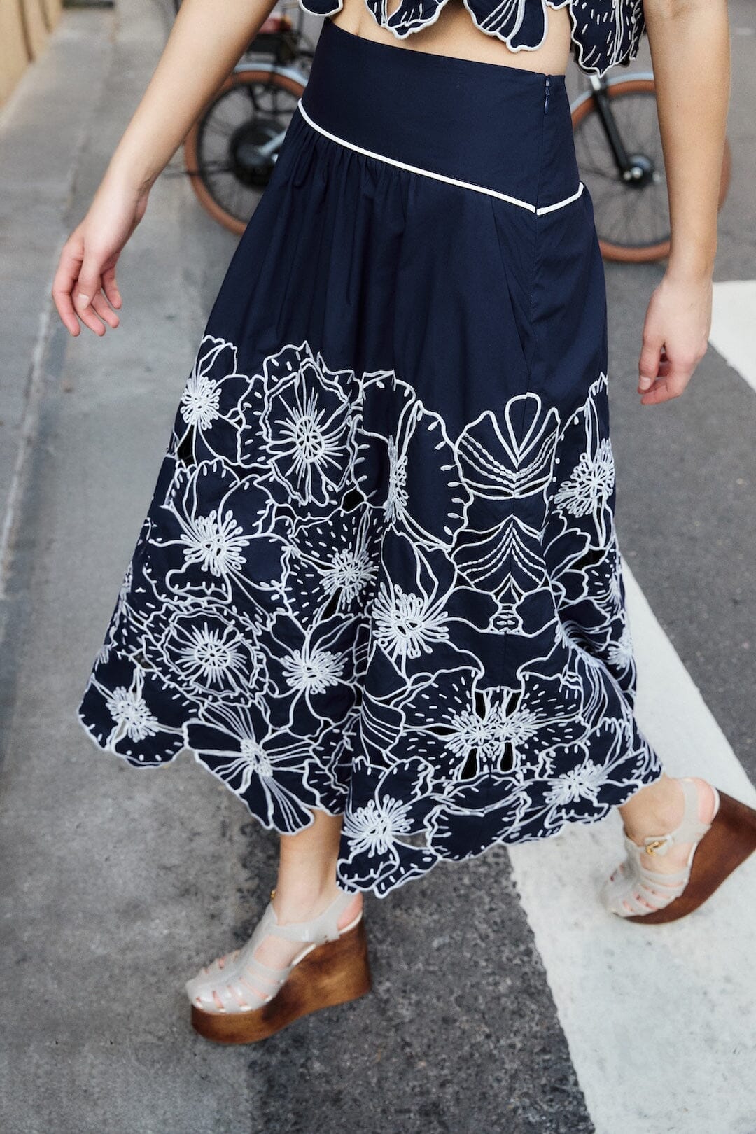 Blue Flowers Richelieu Skirt Set