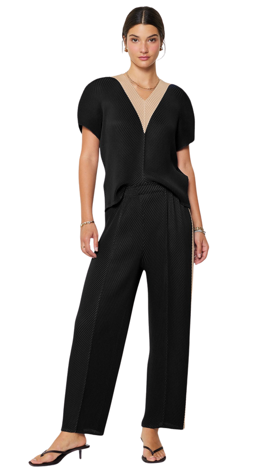Black Pleated Contrast Set