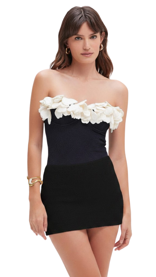 BREEZE JACQUARD FLOWER APPLIQUE ONE PIECE SET